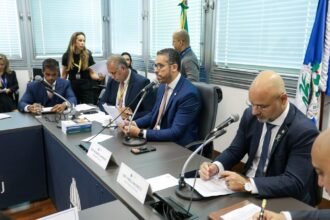 CCJ da Alerj aprova prazo para eleição indireta para governador: partidos terão três dias para indicar nomes