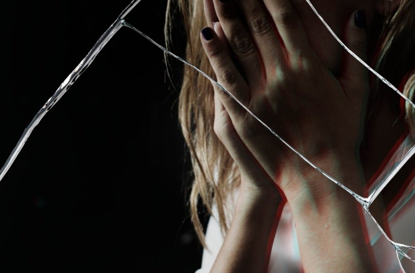 Polícia e OAB destacam importância da denúncia em debate sobre violência contra a mulher em São Gonçalo