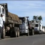 Governo tenta conter greve dos caminhoneiros com fiscalização do frete, mas diesel segue em alta