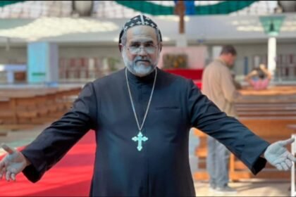 Deus inspira, Bolsonaro convoca: Padre Kelmon entra na corrida eleitoral em São Paulo