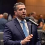 'Aborto não é método contraceptivo', dispara Rodrigo Amorim em sessão da Alerj