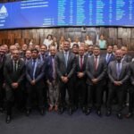 Douglas Ruas assume Alerj com discurso firme e conciliador