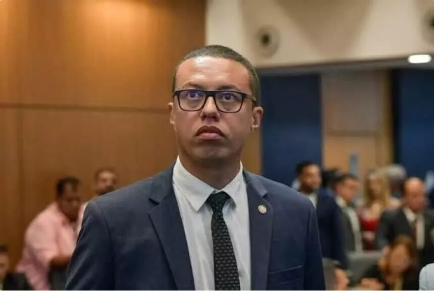 Campeão de votos em Niterói, Douglas Gomes oficializa pré-candidatura a deputado federal