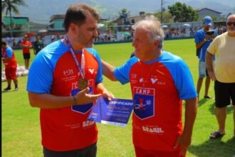 Fim de semana de futebol e emoção em Mangaratiba: Zico brilha no Camp Zico 10