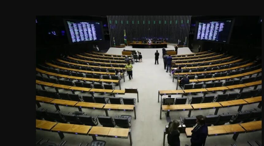 Congresso esvaziado: janela partidária e feriado travam votações