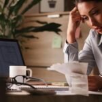 Governo pressiona bancos e tenta adiar alta da energia para proteger popularidade em ano eleitoral