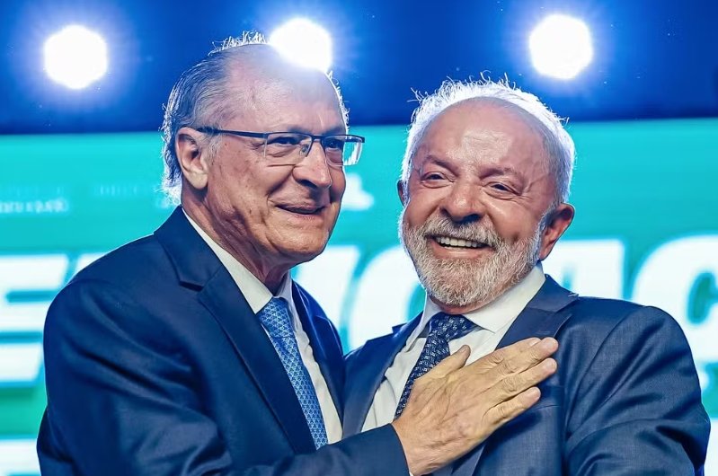 Lula confirma Alckmin e encerra disputa pela vice