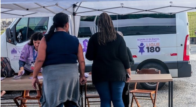 Alerj leva ação social 'Ocupa Mulher' ao coração do Rio