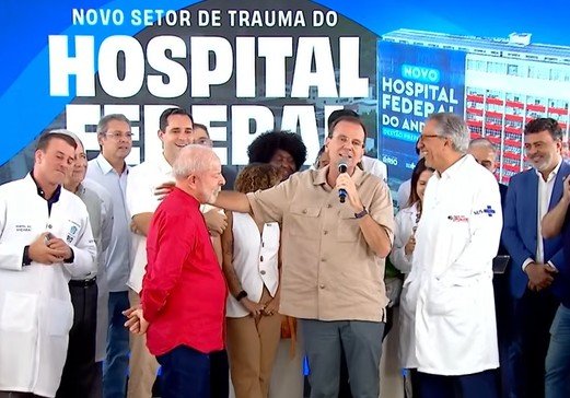 O presidente Lula (PT) e o prefeito Eduardo Paes (PSD), durante inauguração do setor de trauma do Hospital Federal do Andaraí