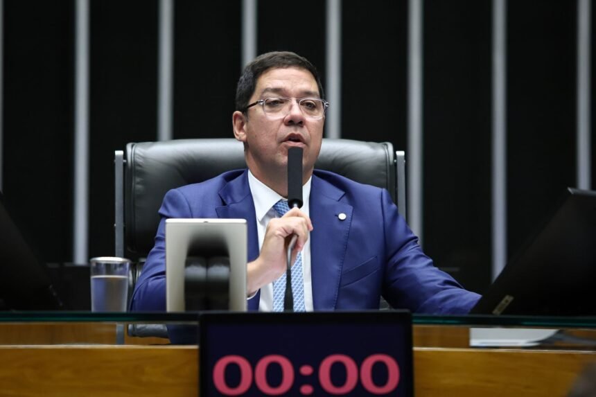 Deputado Altineu destina R$ 8,3 milhões e garante 43 viaturas semi-blindadas para a PMRJ