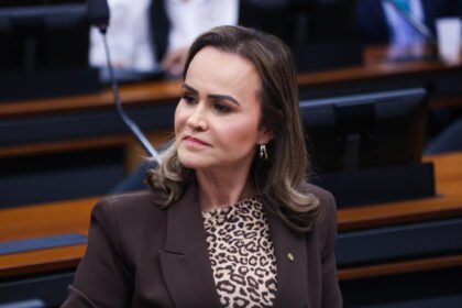 Comissão da Câmara avança em proteção a pais de crianças com câncer