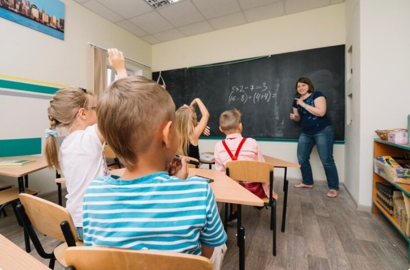 Santa Catarina aprova lei que dá poder aos pais sobre aulas de gênero nas escolas