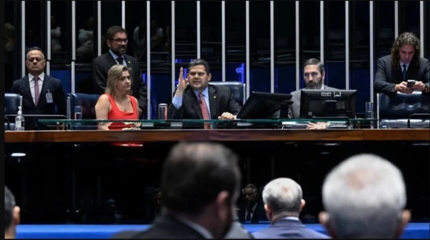 30 de abril: Congresso decide futuro do PL da Dosimetria