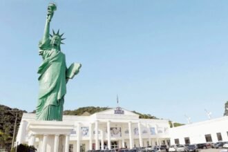 Estátuas da Havan são alvo de vandalismo em quatro estados; ‘Terrorismo’, diz Luciano Hang