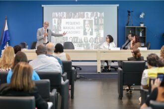 Alerj lança guia para combater preconceito contra idosos e cobra mais respeito à terceira idade