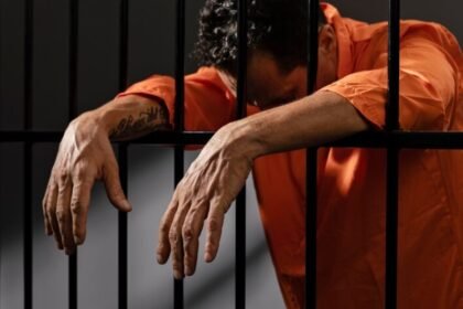 Pena máxima para estupro seguido de morte pode chegar a 40 anos sem visita íntima