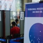 TRE-RJ atende eleitores nesta quarta (22) antes do prazo final de 6 de maio