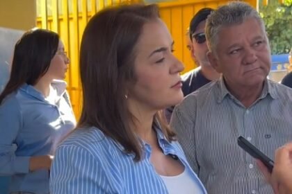 'Ou resguardamos nossos direitos ou perdemos a identidade de mulher': prefeita sanciona lei que barra trans em banheiro feminino