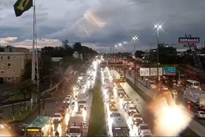 Rio do faz de conta: cidade para na primeira chuva