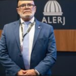 Servidor histórico da Alerj será condecorado com a Medalha Tiradentes