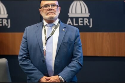 Servidor histórico da Alerj será condecorado com a Medalha Tiradentes