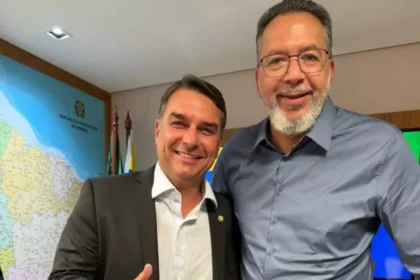 Flávio Bolsonaro publica vídeo nas redes em apoio a pré-candidatura de Márcio Canella ao Senado. Foto: Reprodução/Redes Sociais