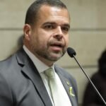 Vereador Poubel critica violência do prefeito do Rio contra trabalhadores