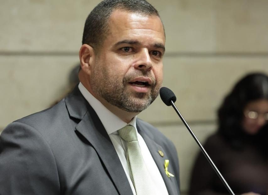 Vereador Poubel critica violência do prefeito do Rio contra trabalhadores
