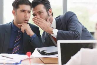 boatos no ambiente de trabalho