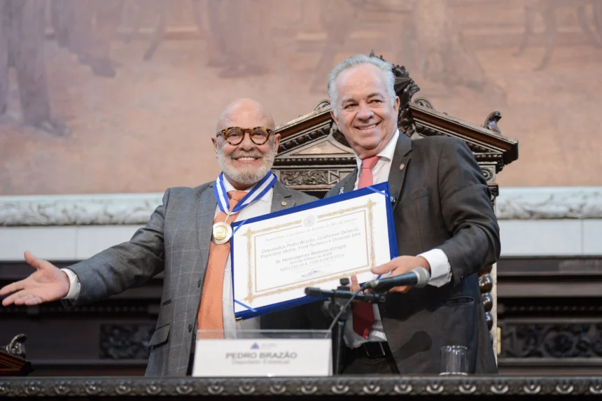 grego medalha tiradentes