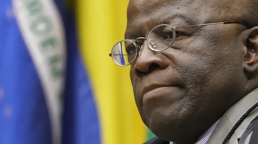 RACHA NO DC: Joaquim Barbosa surge como aposta presidencial e provoca crise com Aldo Rebelo