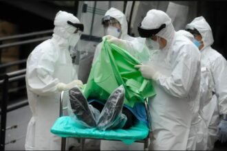 EBOLA FORA DE CONTROLE? OMS alerta para crise maior do que os números mostram