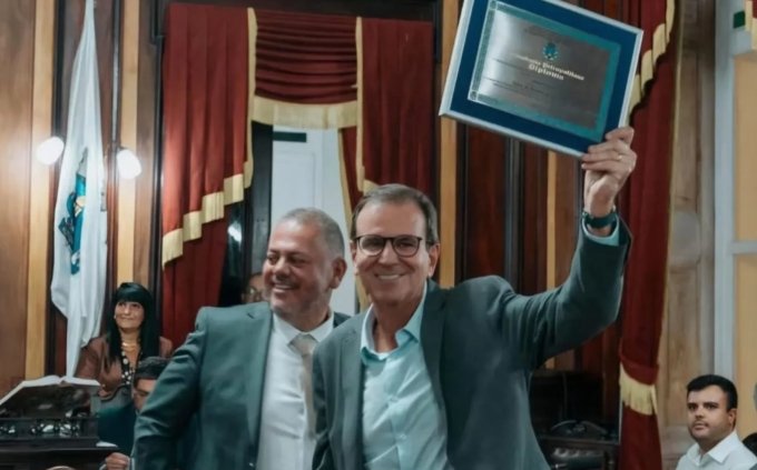 DE OLHO NO GOVERNO: Eduardo Paes recebe título em Petrópolis e reforça articulação no interior do RJ