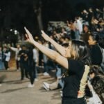 ORAR VIROU CRIME? culto vira alvo do MP — e nova lei promete reação nas universidades