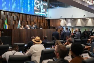 SILÊNCIO CONSTRANGEDOR: esquerda se cala na Alerj sobre fala irresponsável de Lula ao atacar o parlamento fluminense