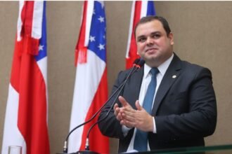 Amazonas elege governador-tampão — enquanto o Rio afunda no caos judicial puxado pelo grupo de Eduardo Paes