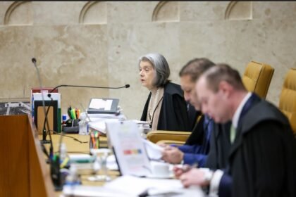 Batalha dos bilhões: julgamento no STF é suspenso e coloca após Cármen Lúcia votar pelo Rio e Dino pedir vista