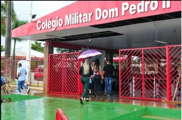 'NÃO É PARA CRIANÇA': livro sobre identidade de gênero vira guerra entre pais em escola militar
