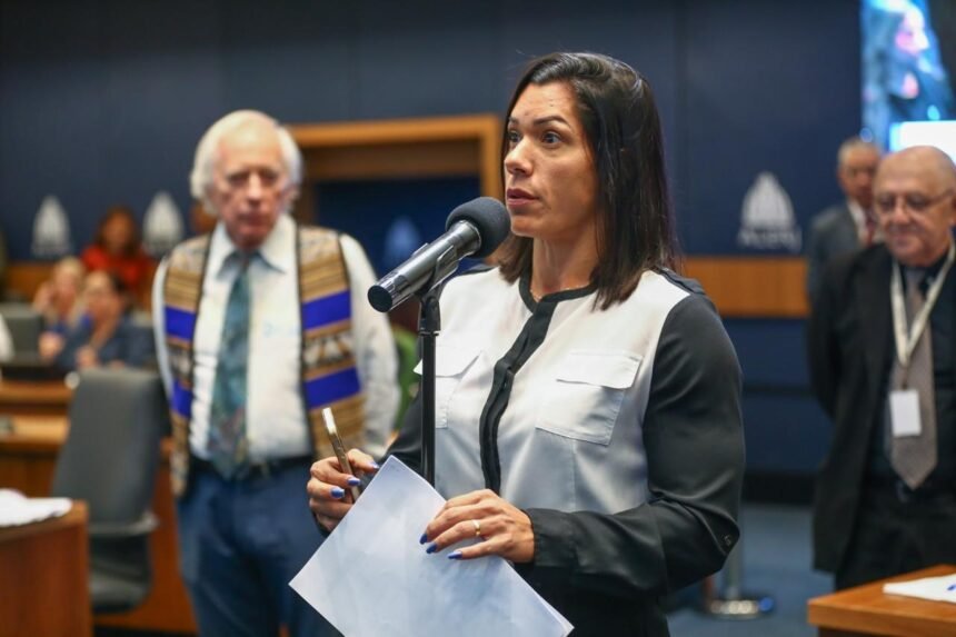 Índia Armelau promete acionar a justiça para quem espalhar fake news com sua imagem