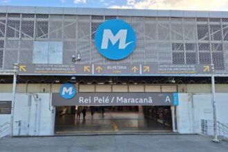 Estação Maracanã passa a se chamar Rei Pelé