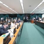 CADEIA PARA MENORES: direita atropela esquerda e CCJ da Câmara aprova redução para 16 anos