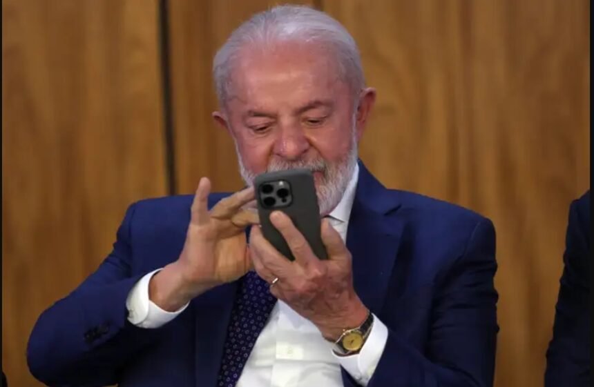 PEGOU MAL: Lula vira alvo de repúdio após dizer que 'pobre compra telefone roubado'