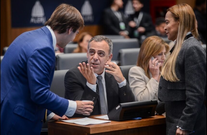 Deputado pressiona para classificar CV e PCC como terroristas