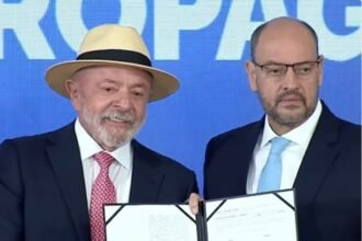 Lula chama governador de ‘interventor’ e oposição ironiza