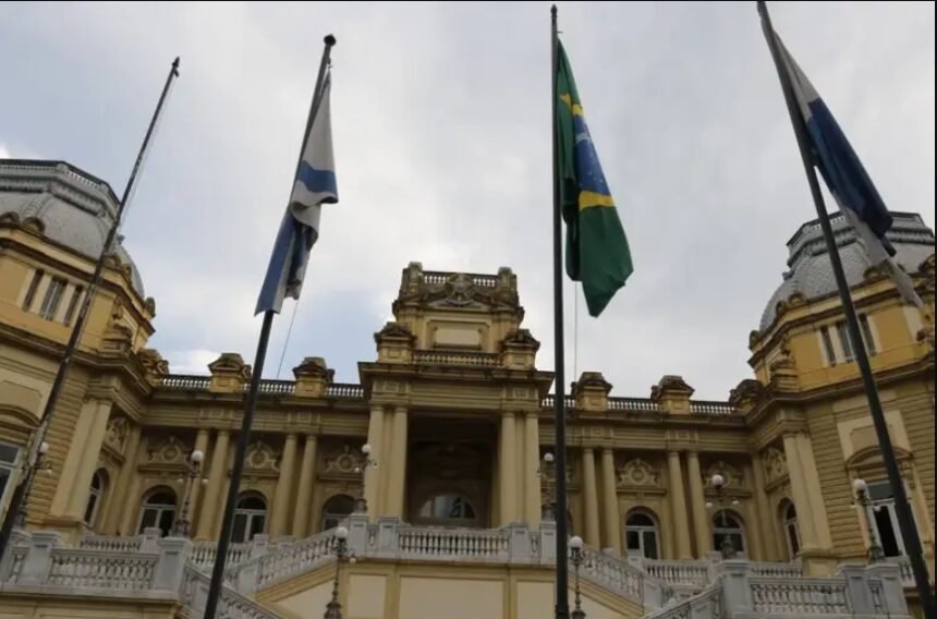 Governo libera R$ 45,5 milhões para os municípios, mas com veto à transparência