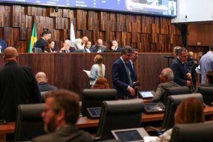 Alerj derruba veto do governo e blinda incentivos para proteger empregos e a indústria do Rio