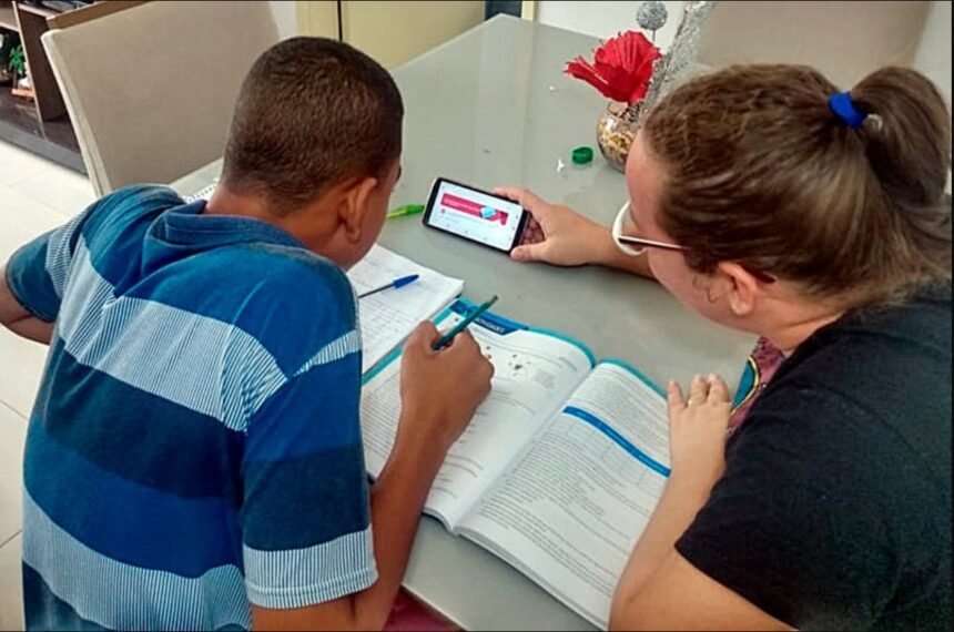 PAIS FAZEM PRESSÃO: ensino em casa entra na pauta da Câmara e cobrança por regras ganha força