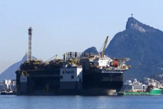 PETRÓLEO SALVA O CAIXA: disparada dos royalties vai zerar rombo nas contas do RJ