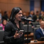 ÍNDIA ARMELAU DETONA GOVERNO: 'Nunca foi pelas minorias... sempre foi pelo bolso deles'
