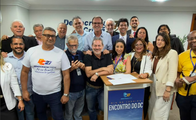 Apoio do DC revela estratégia do PSD contra o risco de un segundo turno